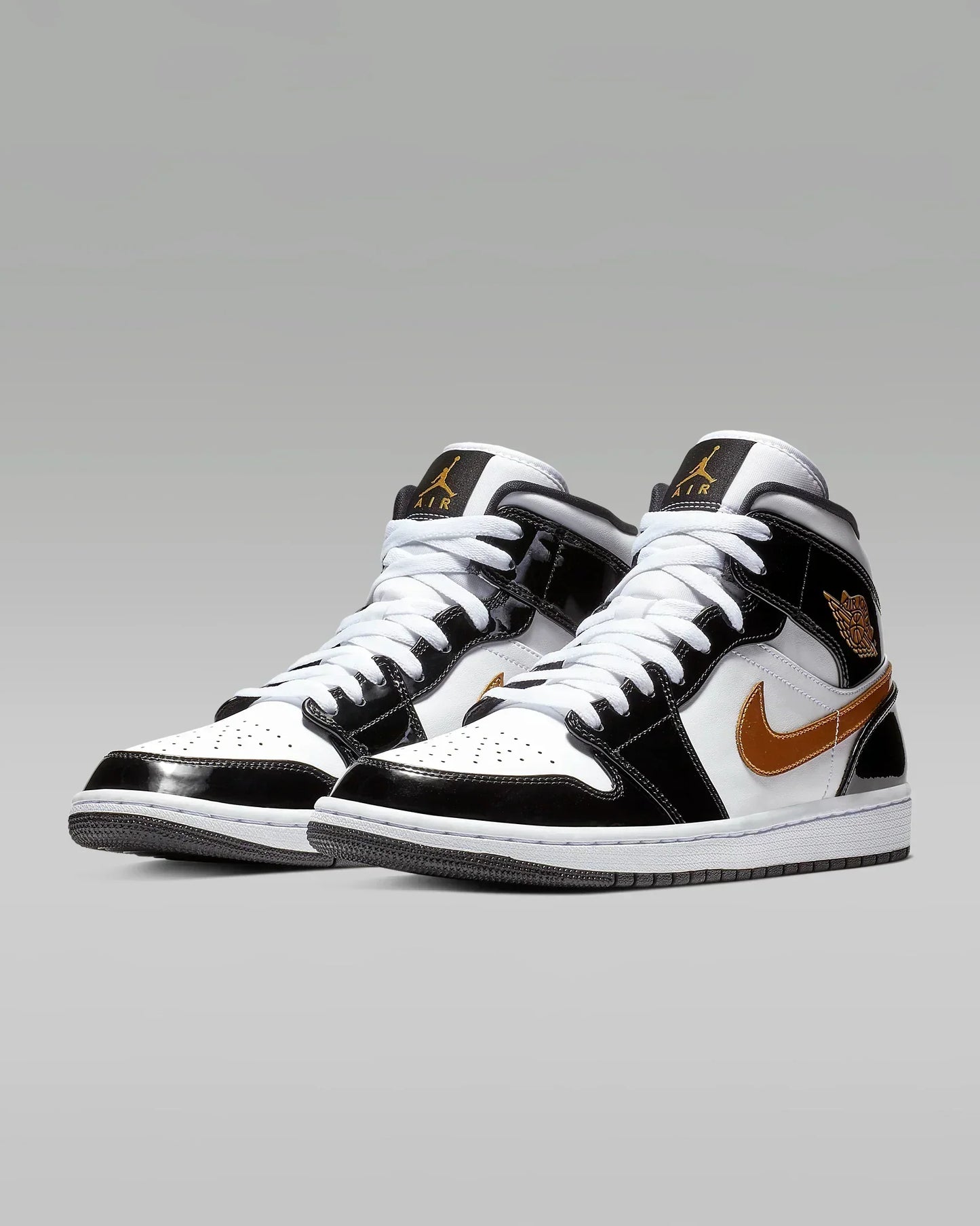 Tenis Air Jordan 1 Mid SE