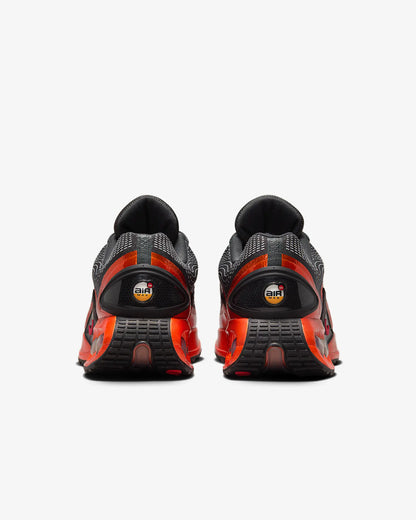 Tenis Air Max DN Dark Smoke Grey Salsa Red