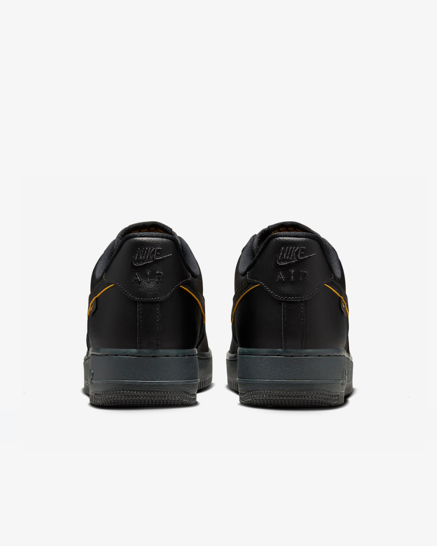 Tenis Air Force 1 07 Black University Gold