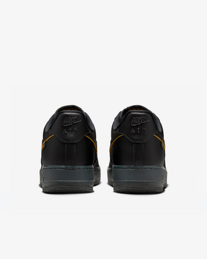 Tenis Air Force 1 07 Black University Gold