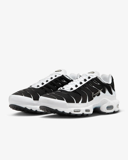 Tenis Air Max Plus Black White